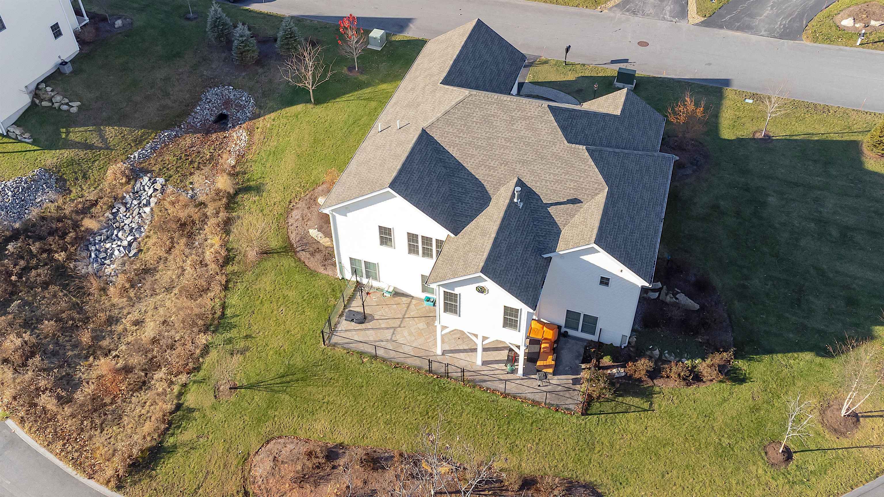 90 Springwood Way Manchester, NH 03102 - Photo 39 of 40