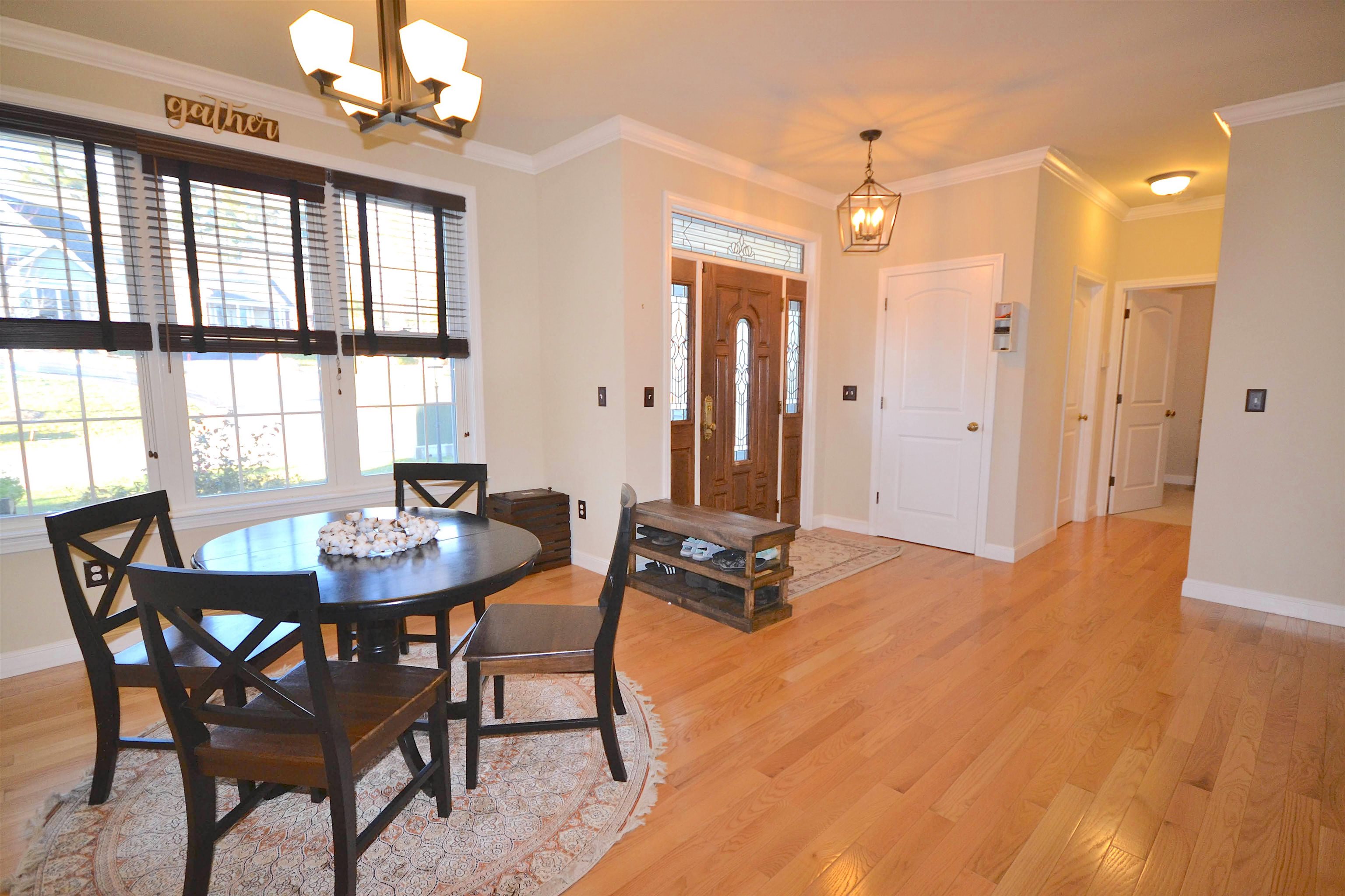 90 Springwood Way Manchester, NH 03102 - Photo 6 of 40