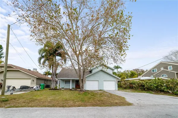 $575,000 | 3149 North Canal Drive, Palm Harbor, FL 34684