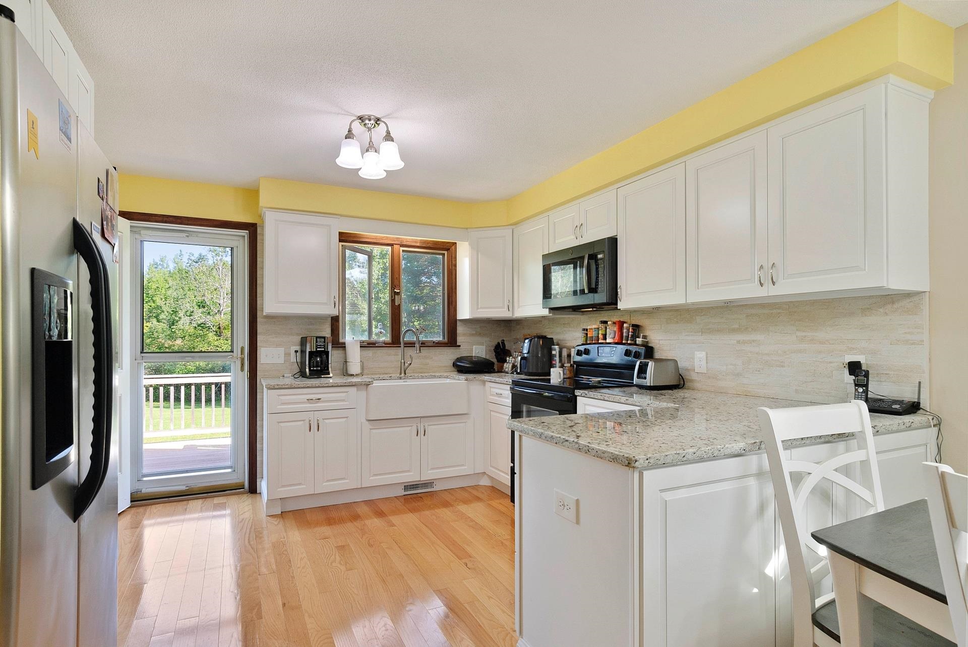109 Union Road Stratham, NH 03885 - Photo 7 of 28