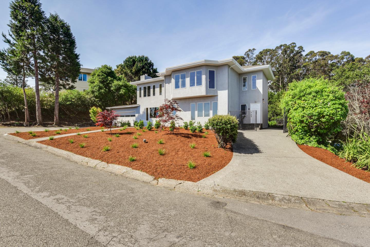 254 Reed Boulevard Mill Valley, CA 94941 - Photo 3 of 21 a view of outdoor space yard and house