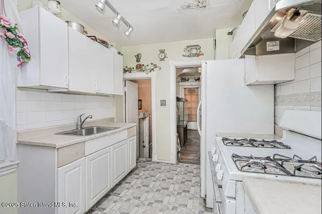 $524,000 | 4 Vreeland Street | Port Richmond