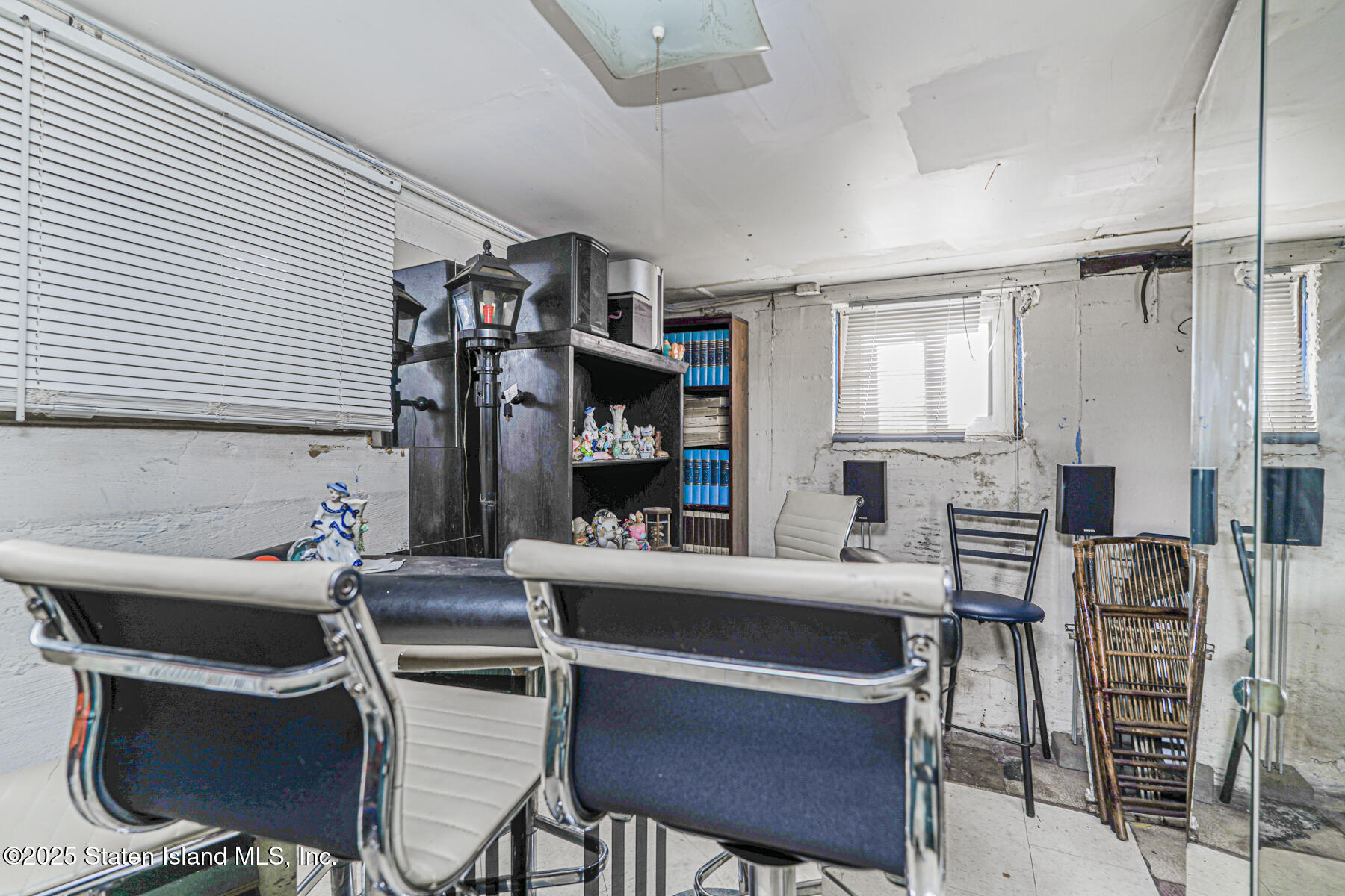 4 Vreeland Street Staten Island, NY 10302 - Photo 26 of 34 Photo Dec 18 2025, 12 57 04 PM