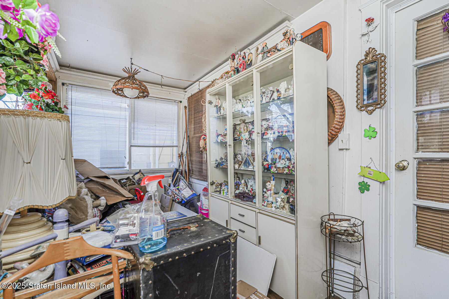 4 Vreeland Street Staten Island, NY 10302 - Photo 4 of 34 Photo Dec 18 2025, 12 53 51 PM