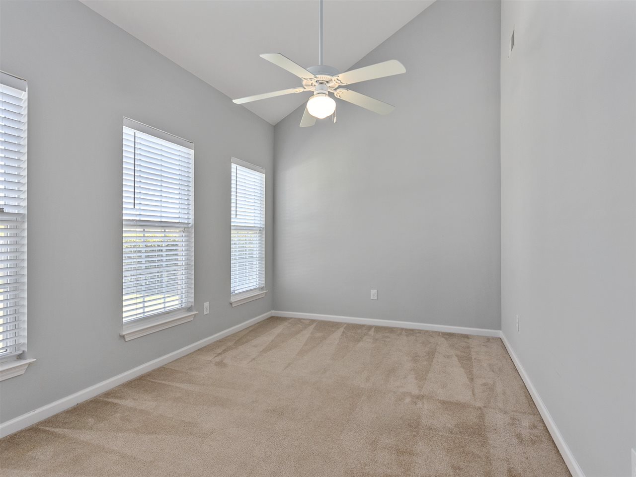 120 Castleton Circle Boiling Springs, SC 29316 - Photo 13 of 32