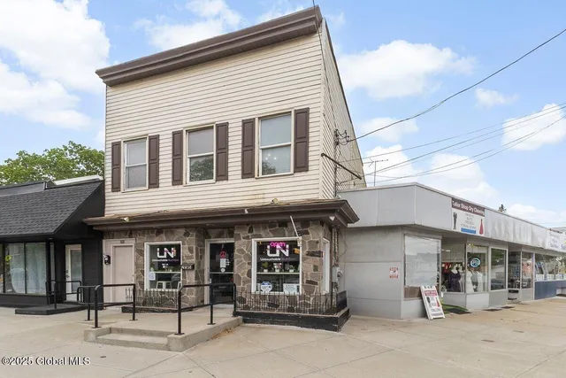 $1,350,000 | 423 Quail Street, Albany, NY 12208