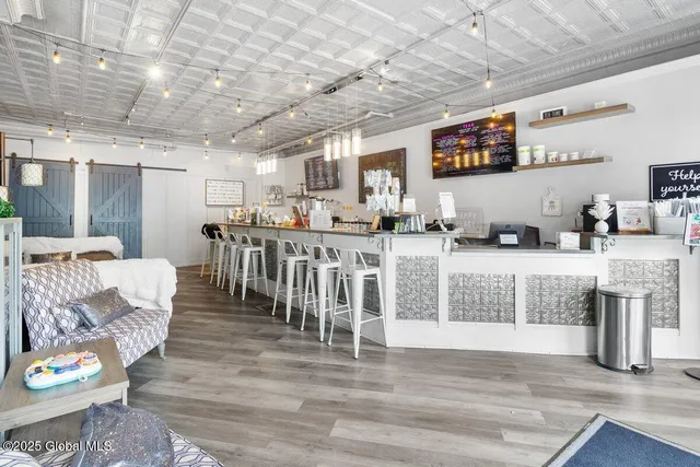 $1,350,000 | 423 Quail Street, Albany, NY 12208