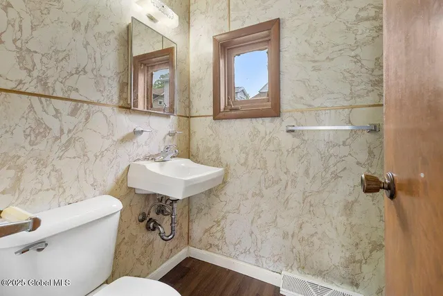 $1,350,000 | 423 Quail Street, Albany, NY 12208