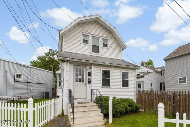 $1,350,000 | 423 Quail Street, Albany, NY 12208