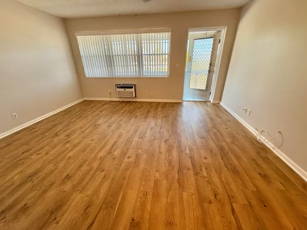 $1,200 | 372 Camden P, West Palm Beach, FL 33417
