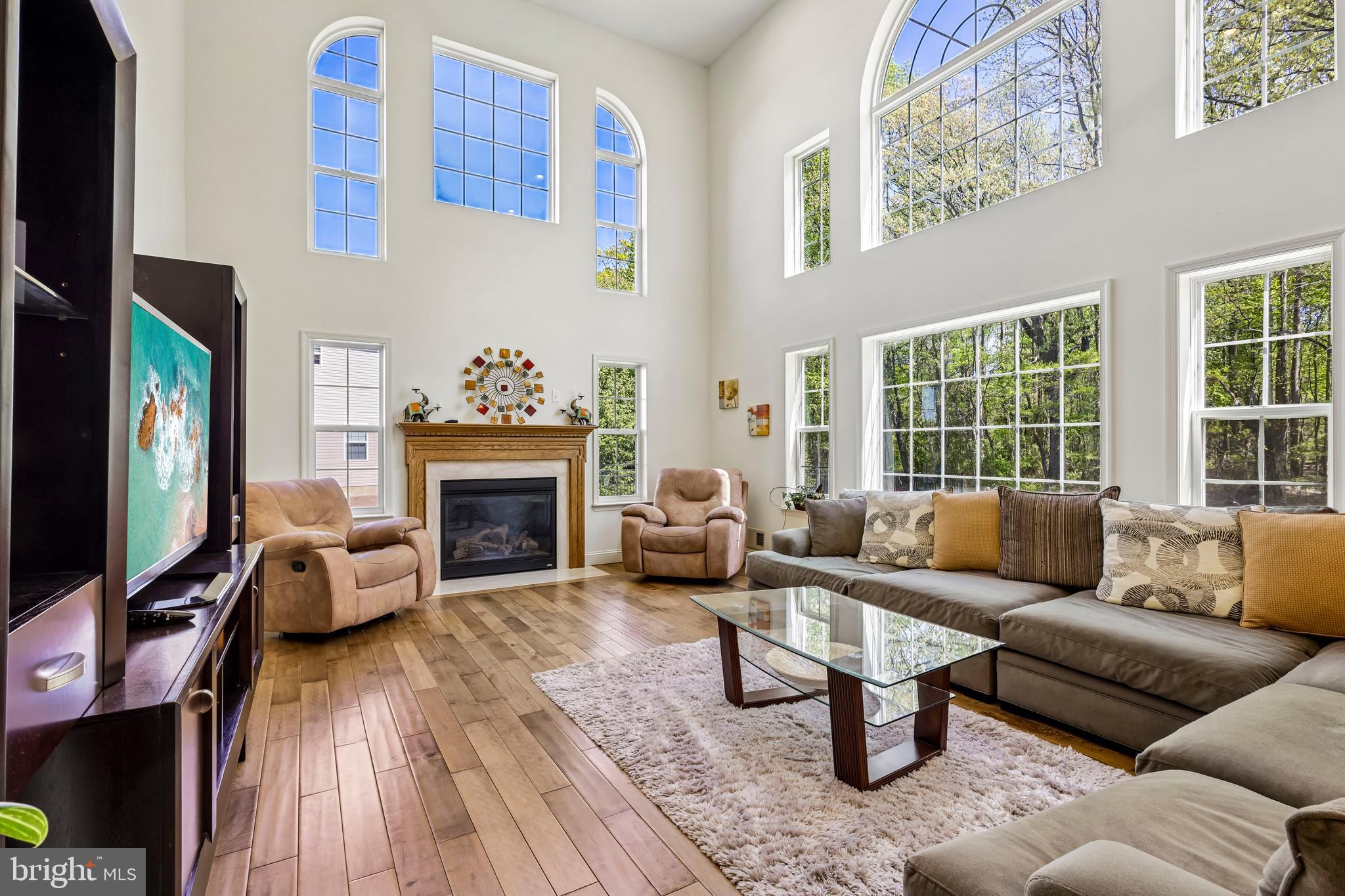 41 Emerald Road Robbinsville, NJ 08691 - Photo 18 of 69 Grand family room with walls of windows.