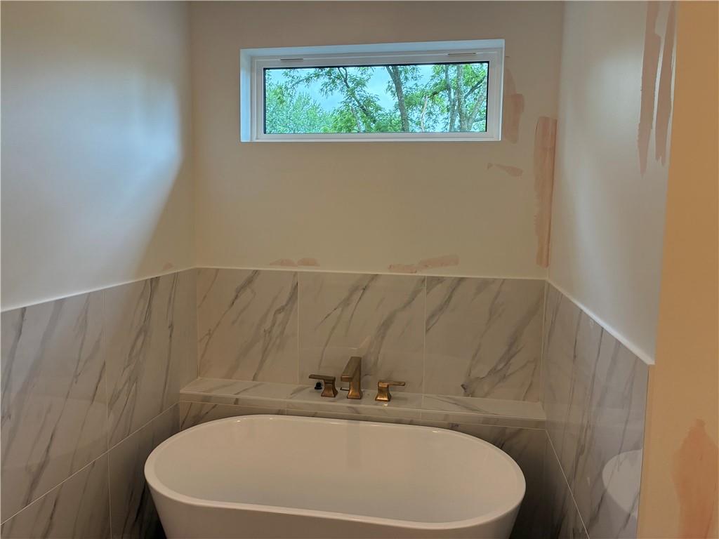 1703 Southwest Locust Street Oak Grove, MO 64075 - Photo 10 of 36