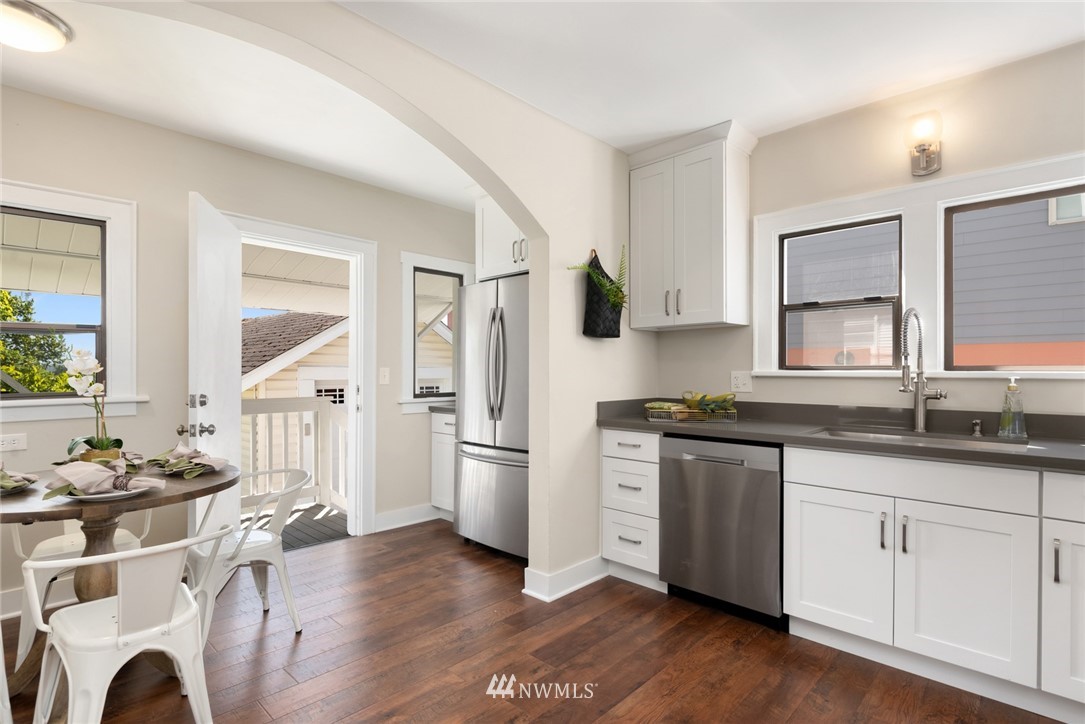 2718 23rd Avenue South Seattle, WA 98144 - Photo 13 of 25 Gallery Image 13