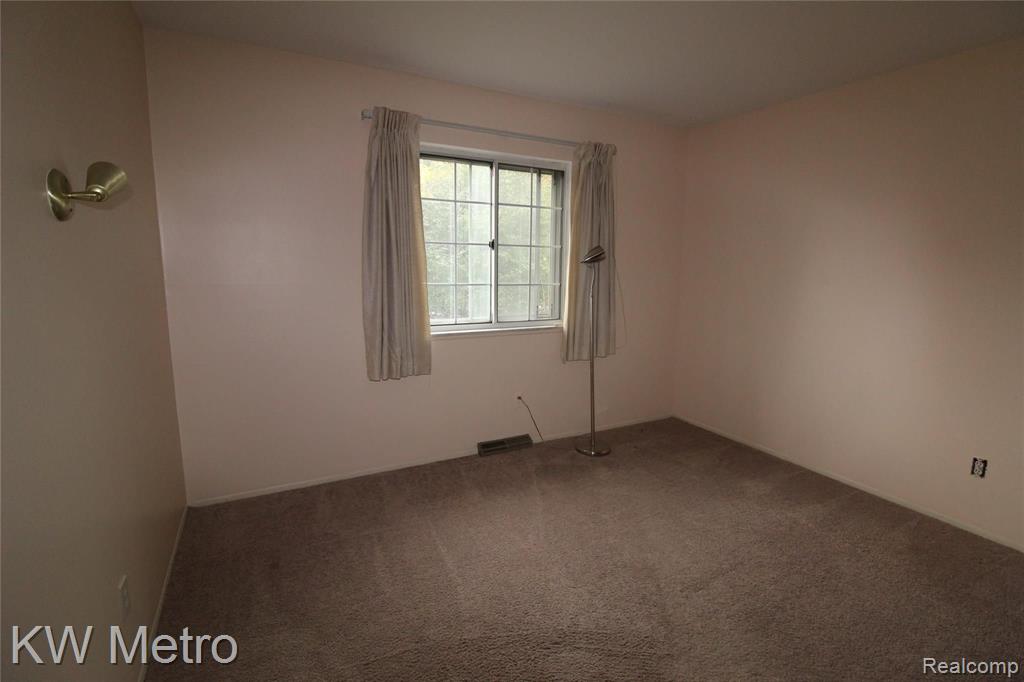 3250 Troy Street Troy, MI 48083 - Photo 22 of 30