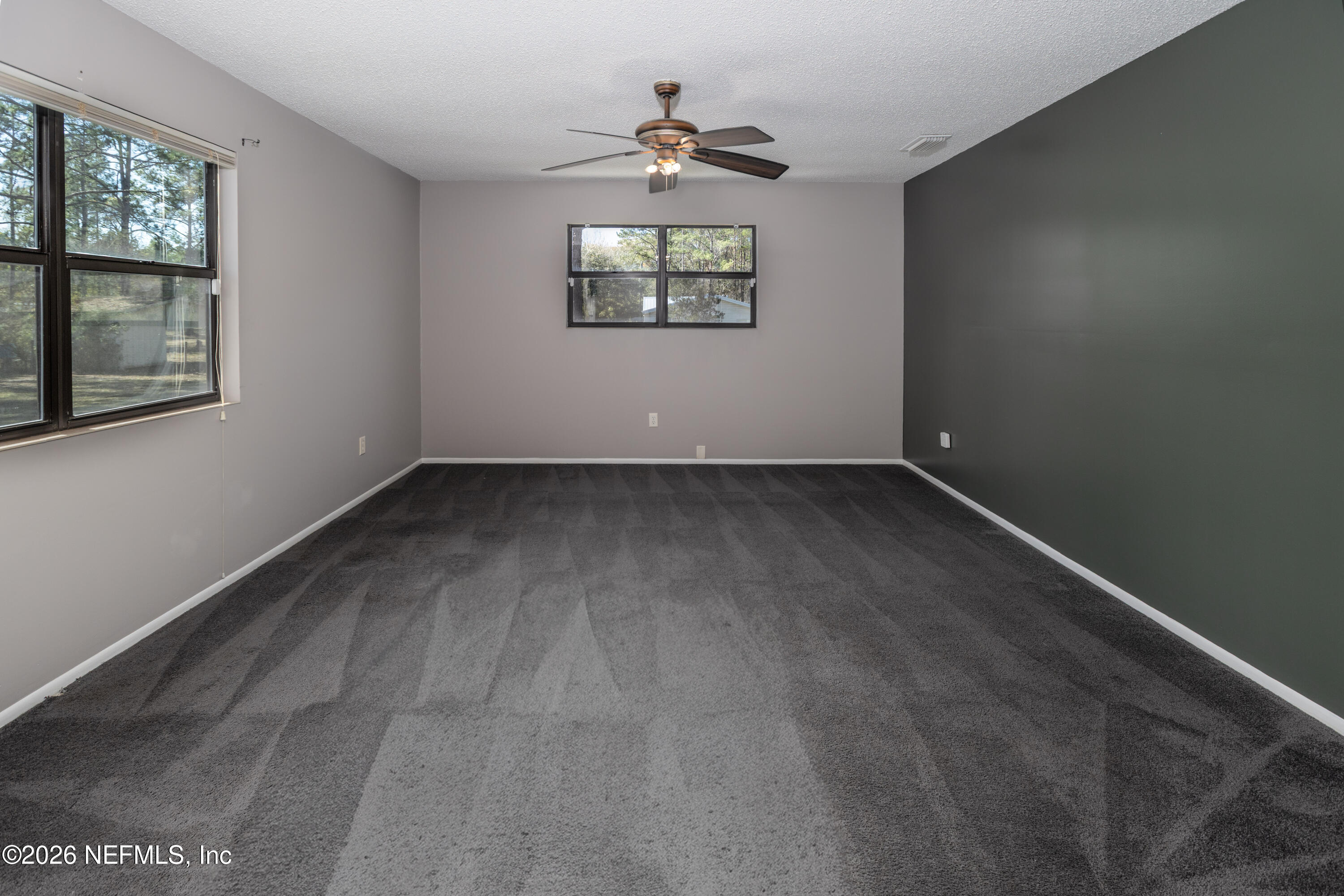 6346 Memory Lane Jacksonville, FL 32234 - Photo 4 of 32 Living Room