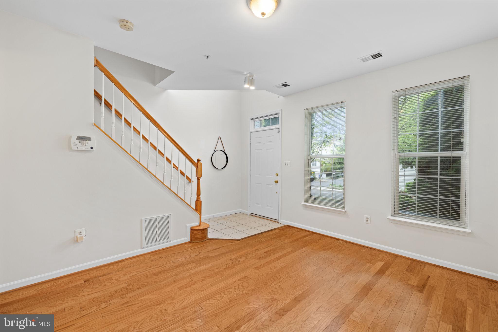 5860 Summers Grove Road Alexandria, VA 22304 - Photo 24 of 32 Rec Room/Family Room