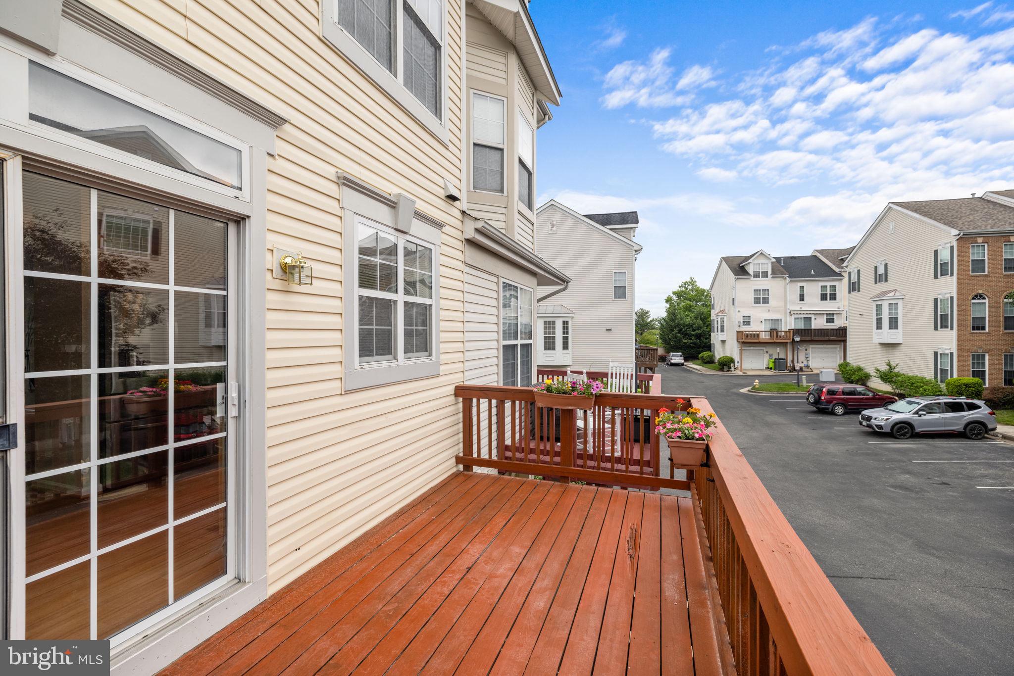 5860 Summers Grove Road Alexandria, VA 22304 - Photo 27 of 32 Deck off Kitchen