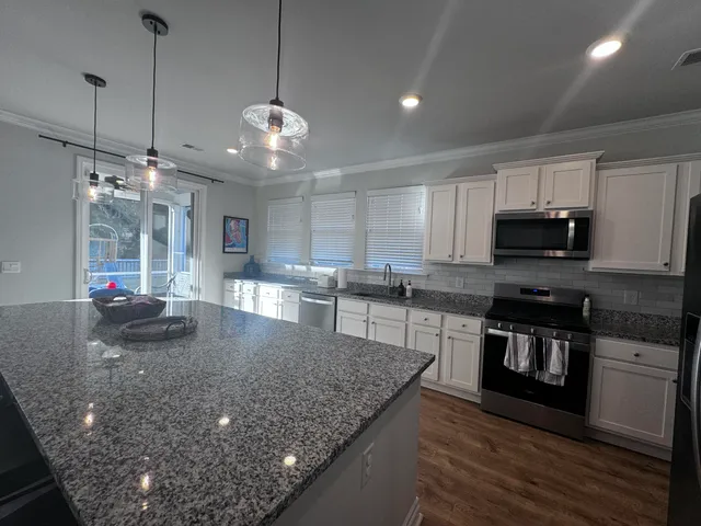 $3,250 | 126 Brant Drive, Summerville, SC 29483