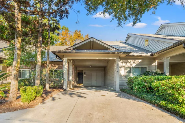 $455,000 | 141 Twelve Oaks Drive, Unit 4, Pawleys Island, SC 29585