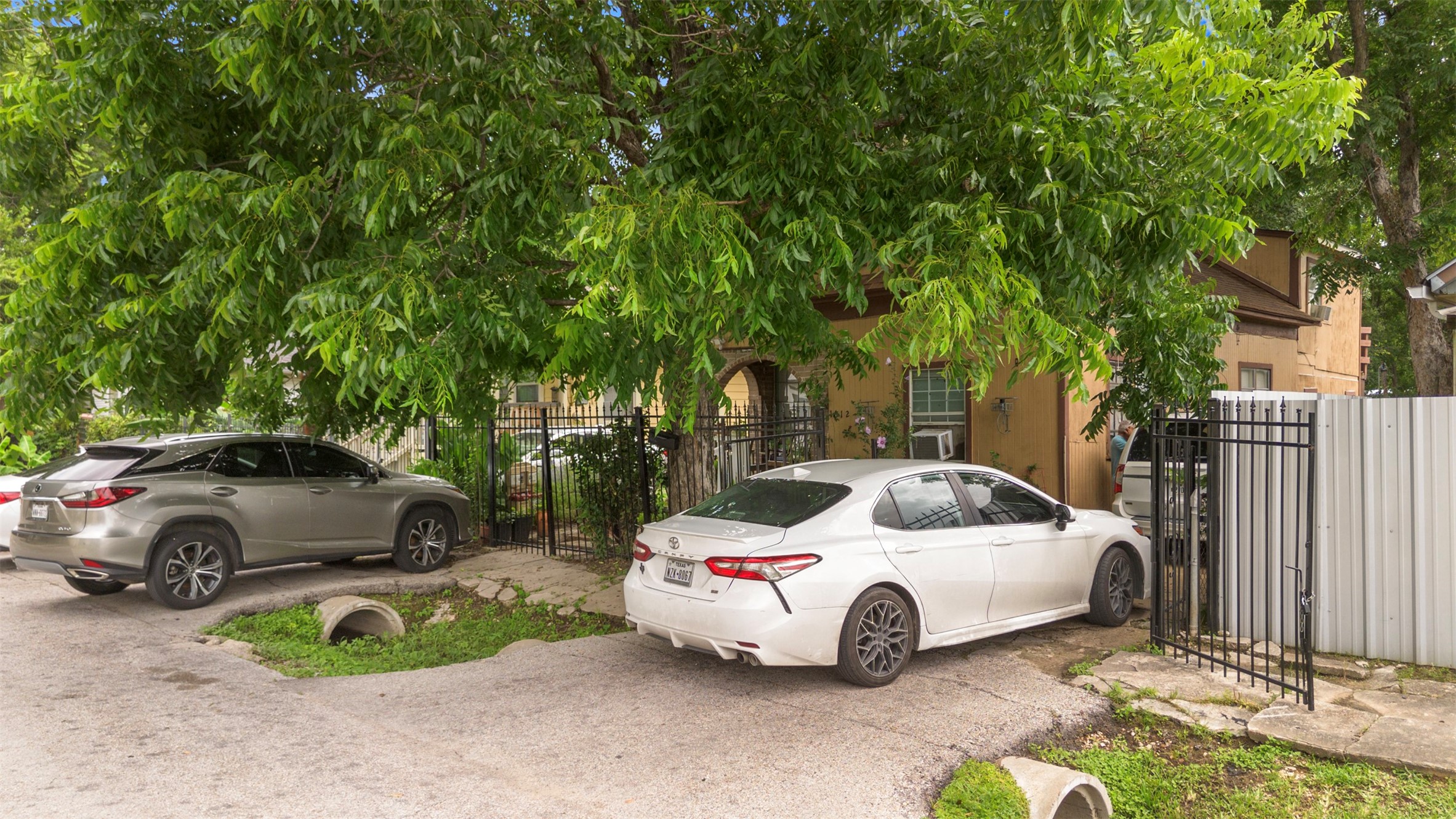 1612 Common Street Houston, TX 77009 - Photo 19 of 21