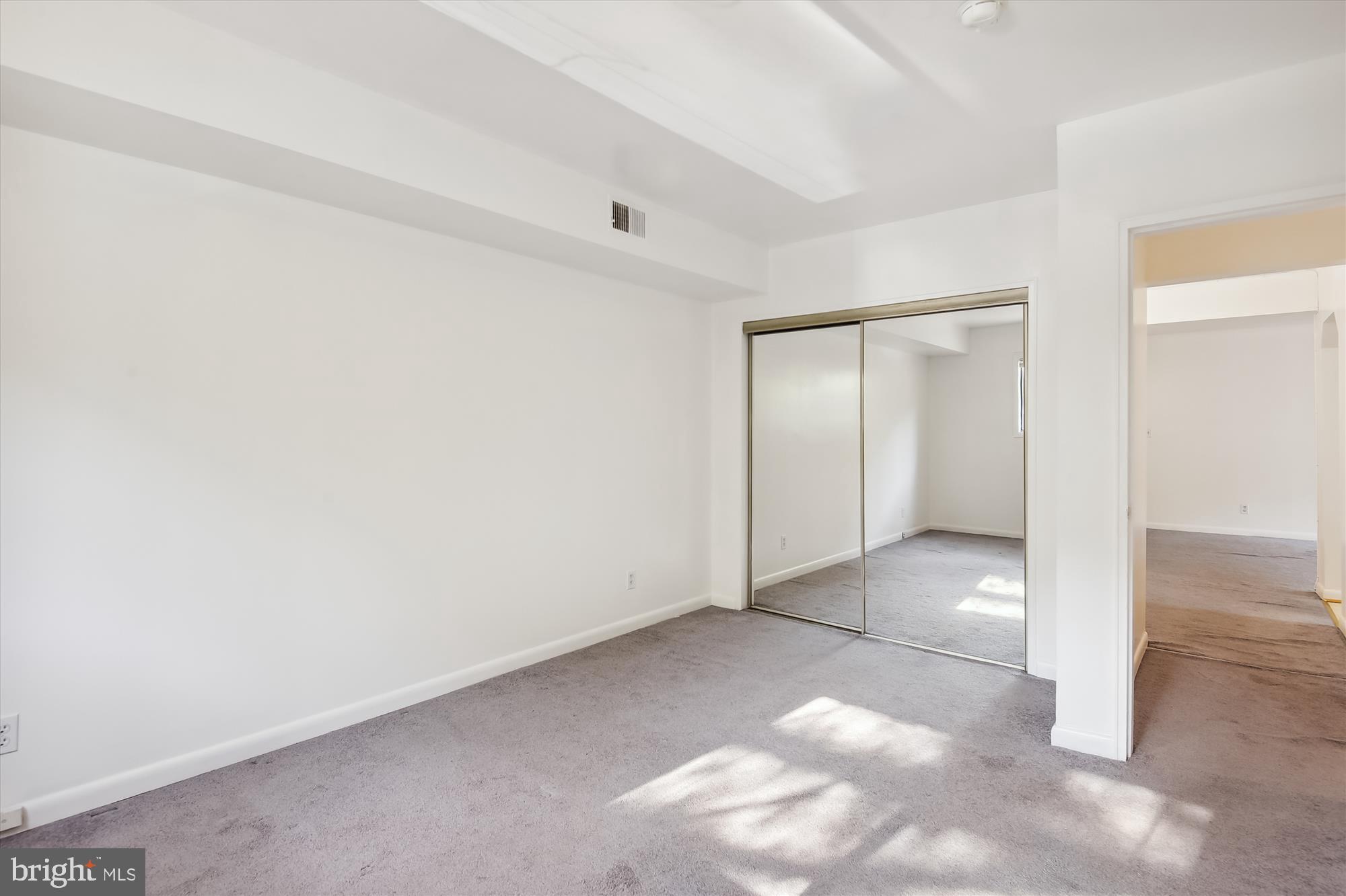 2700 Dartmouth Road, Unit 3 Alexandria, VA 22314 - Photo 12 of 25