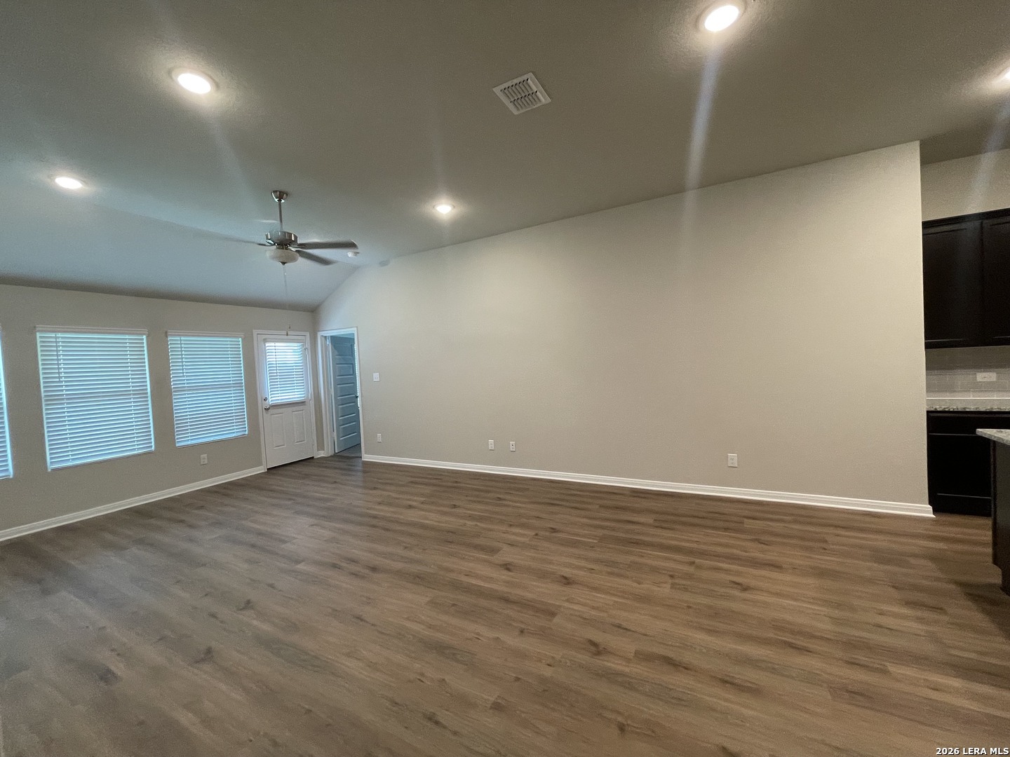 3023 Wembley Way Converse, TX 78109 - Photo 14 of 26