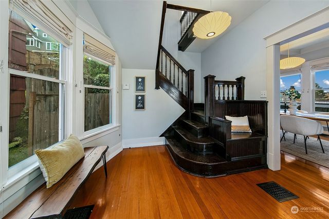 $1,594,000 | 2925 Warren Avenue North, Seattle, WA 98109