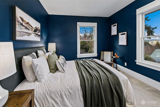 $1,594,000 | 2925 Warren Avenue North, Seattle, WA 98109