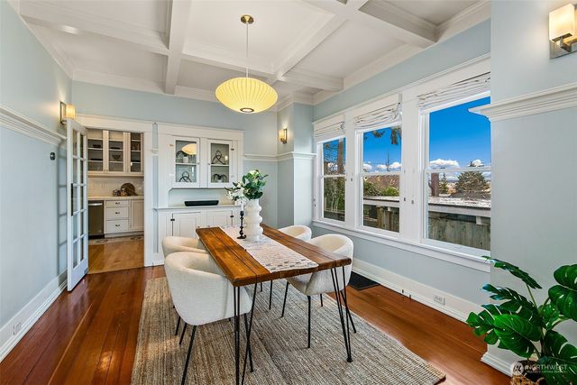 $1,594,000 | 2925 Warren Avenue North, Seattle, WA 98109