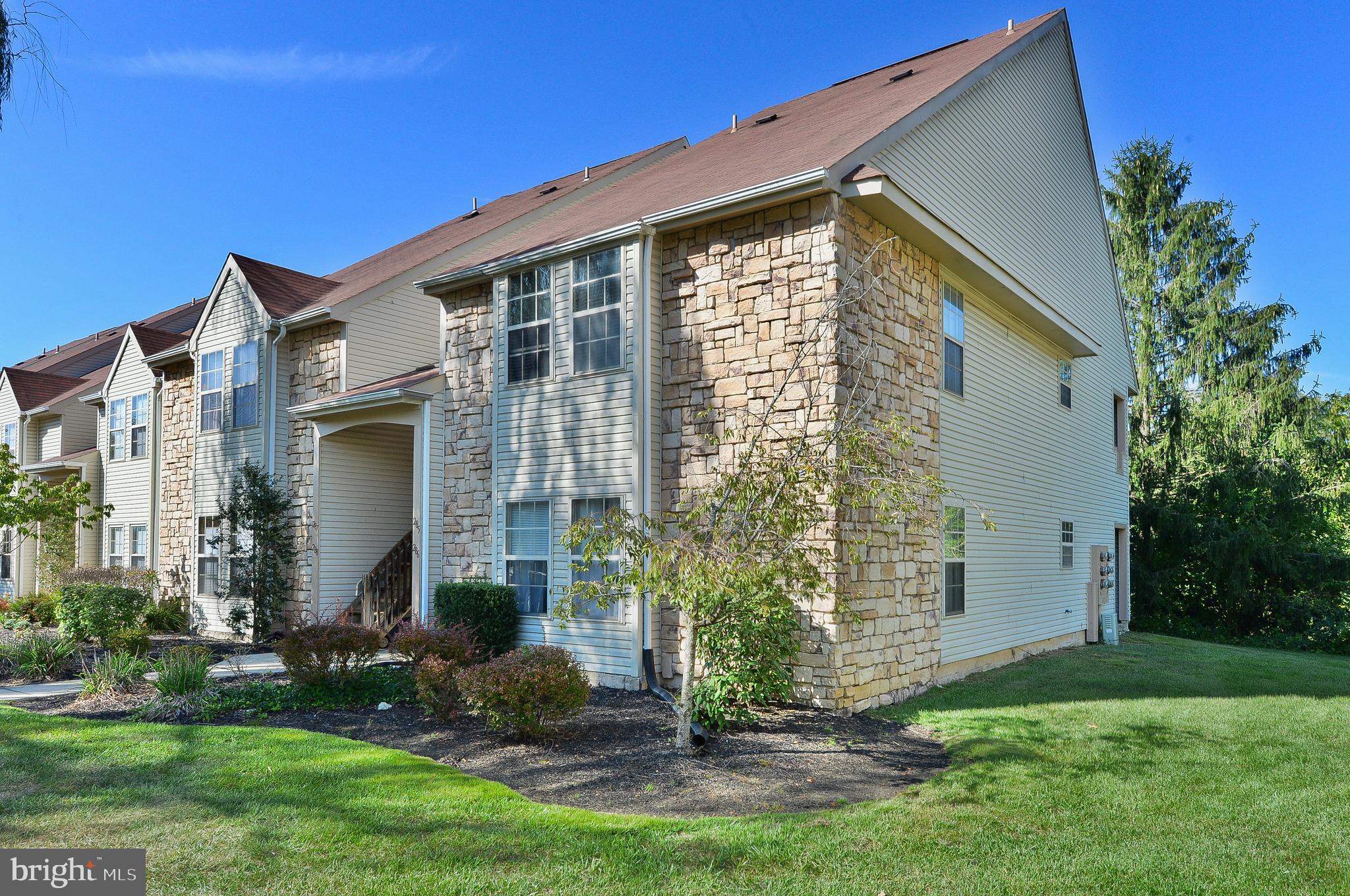 285 Tavistock Road Cherry Hill, NJ 08034 - Photo 3 of 27 Gallery Image 3