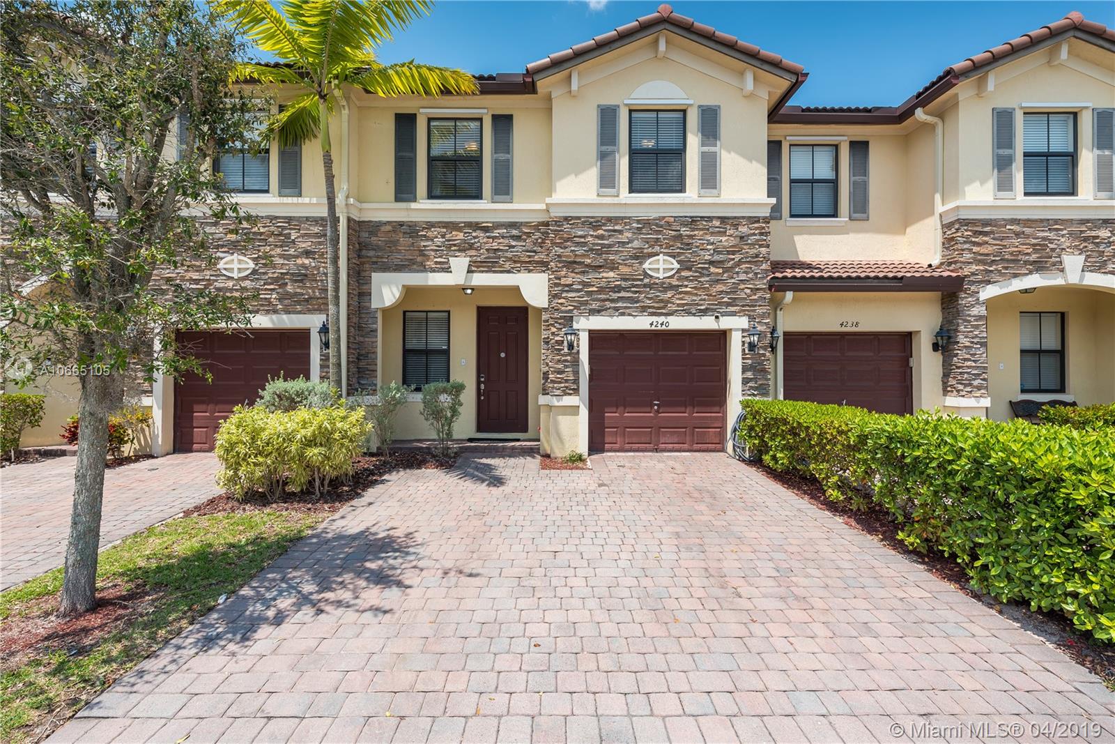 4240 Southwest 164th Path Miami, FL 33185 - Photo 1 of 19 Gallery Image 1