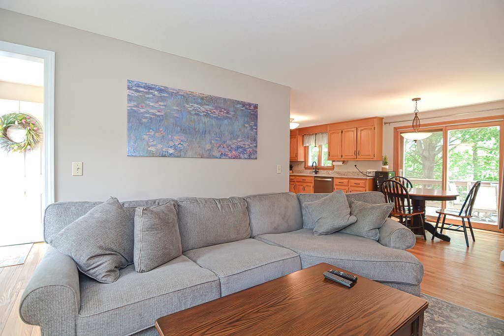 15 Cranberry Meadow Road Norfolk, MA 02056 - Photo 12 of 32 Gallery Image 12