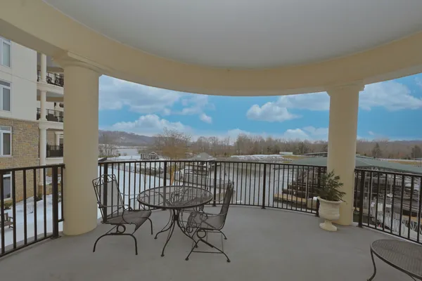 $619,900 | 400 Warioto Way, Unit 208, Ashland City, TN 37015