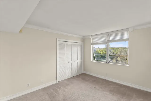 $324,000 | 3900 Oaks Clubhouse Drive, Unit 507, Pompano Beach, FL 33069