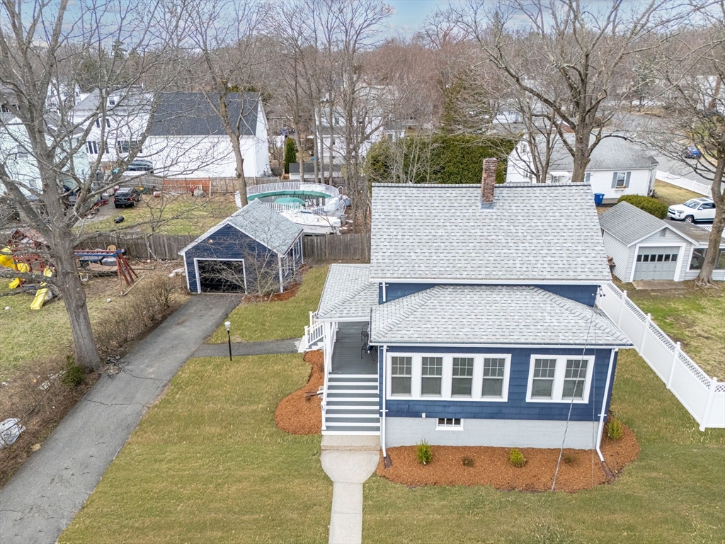 10 Azel Road Braintree, MA 02184 - Photo 4 of 38 Gallery Image 4