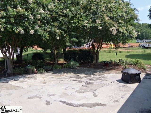 1112 Zion School Road Easley, SC 29642 - Photo 32 of 36