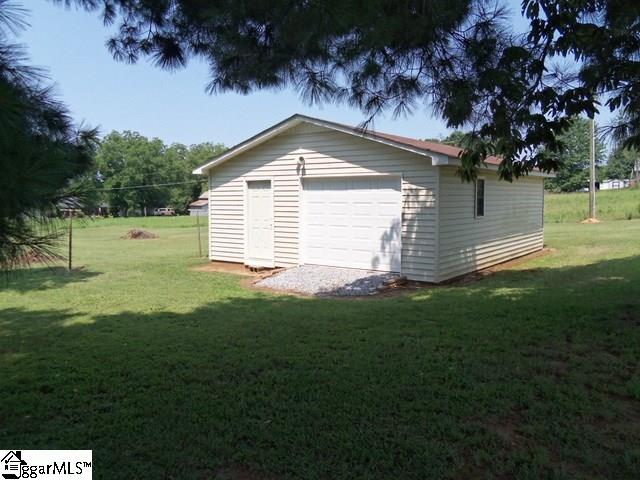 1112 Zion School Road Easley, SC 29642 - Photo 35 of 36