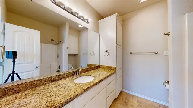 $625 | 3805 Silverthorne Lane, Unit ROOM C, College Station, TX 77845