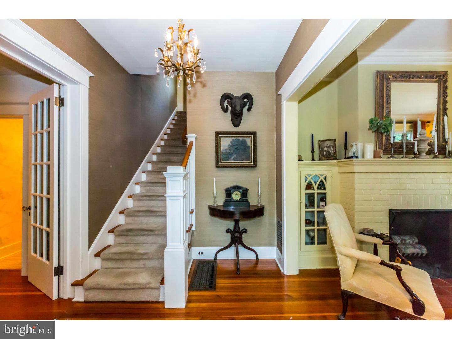 27 Wistar Road Paoli, PA 19301 - Photo 2 of 25 Foyer