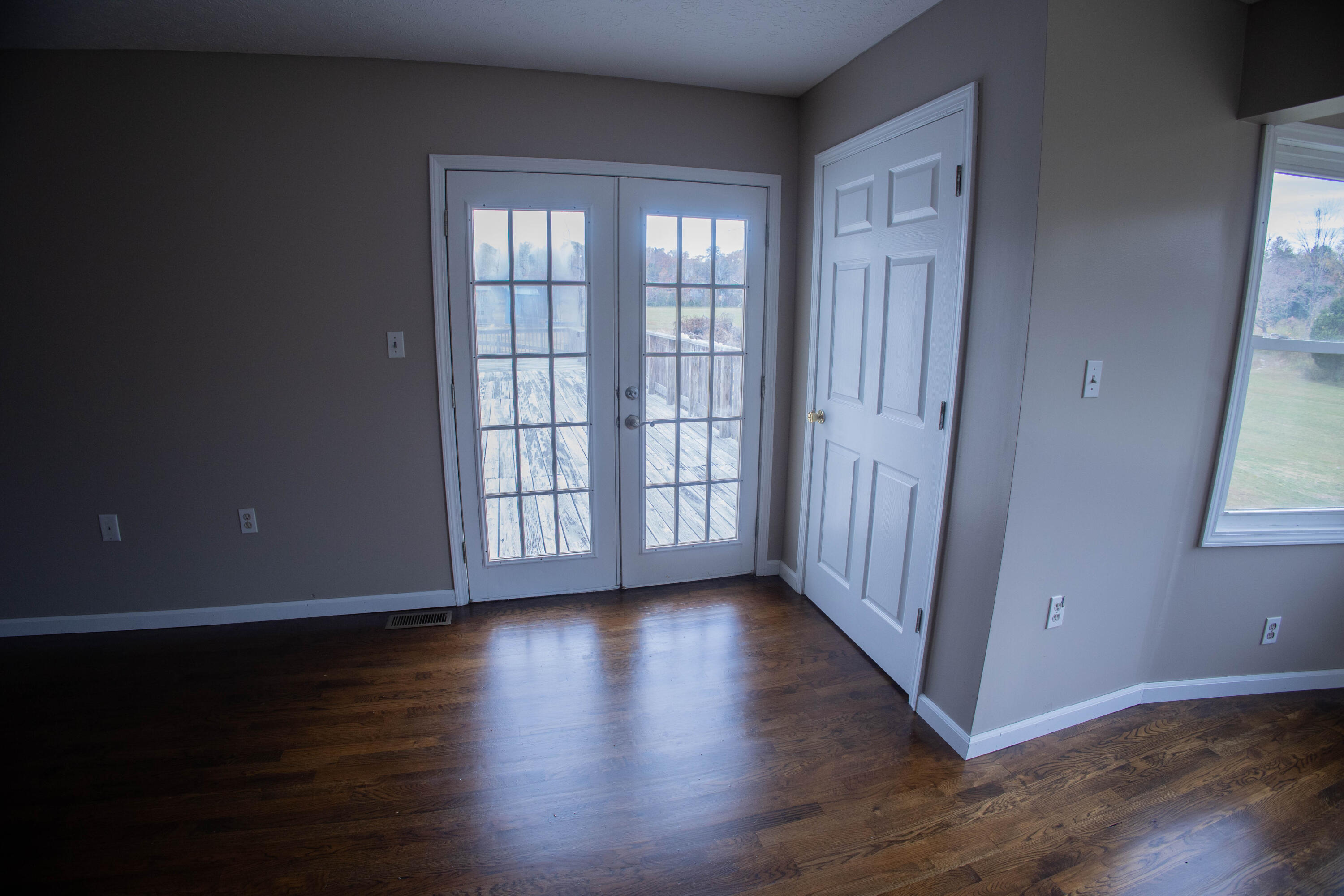 433 Coomer Road Burnside, KY 42519 - Photo 82 of 108 Coomer86