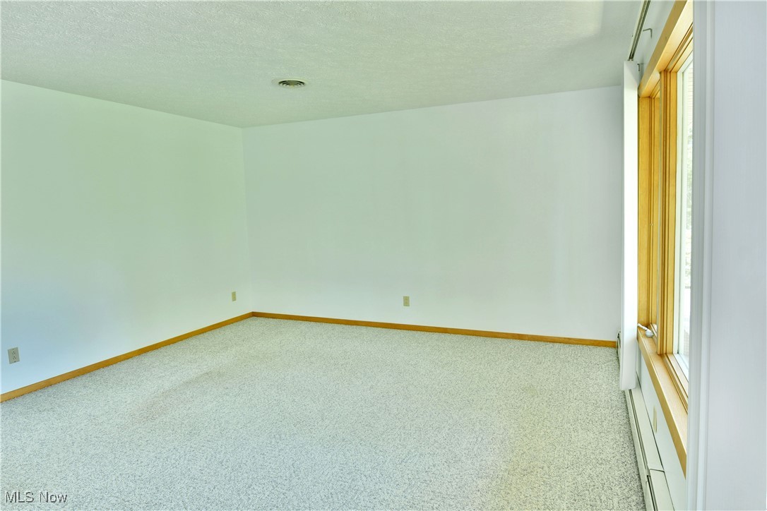 5207 Pierce Road Northwest Warren, OH 44481 - Photo 5 of 50 Gallery Image 5