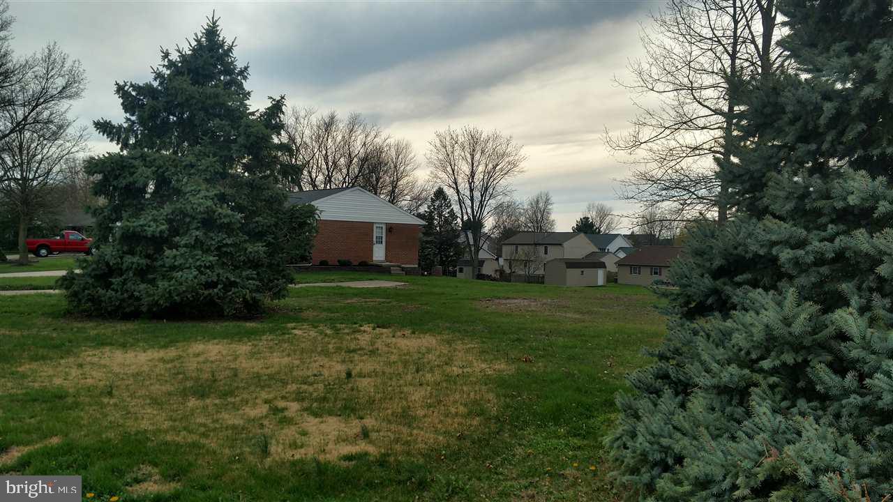 5290 Board Road Mount Wolf, PA 17347 - Photo 1 of 7 Gallery Image 1