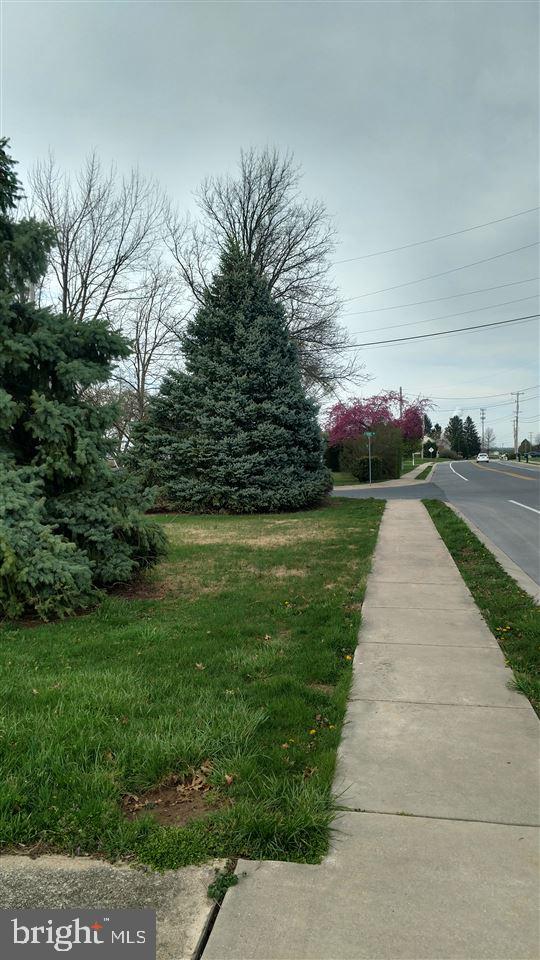 5290 Board Road Mount Wolf, PA 17347 - Photo 7 of 7 Gallery Image 7