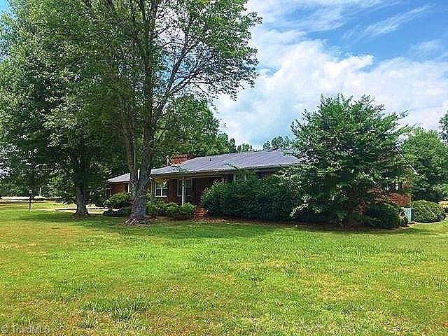 959 Shell Road Thomasville, NC 27360 - Photo 3 of 7 Gallery Image 3