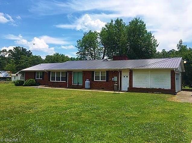 959 Shell Road Thomasville, NC 27360 - Photo 4 of 7 Gallery Image 4