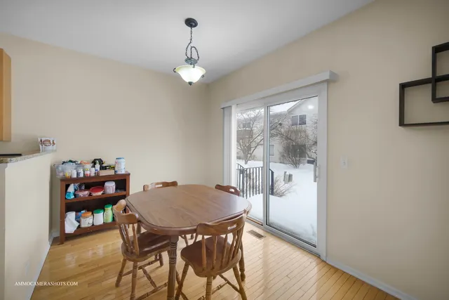 $389,900 | 2295 Stoughton Drive, Aurora, IL 60502