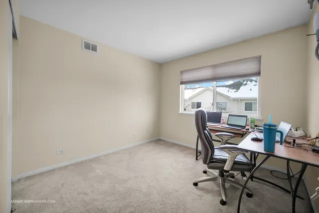 $389,900 | 2295 Stoughton Drive, Aurora, IL 60502