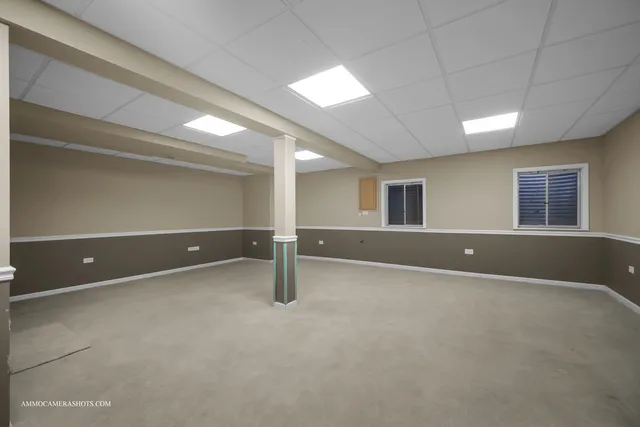 $389,900 | 2295 Stoughton Drive, Aurora, IL 60502