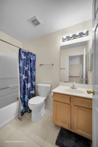 $389,900 | 2295 Stoughton Drive, Aurora, IL 60502