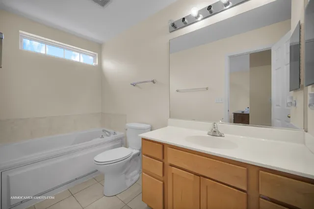 $389,900 | 2295 Stoughton Drive, Aurora, IL 60502